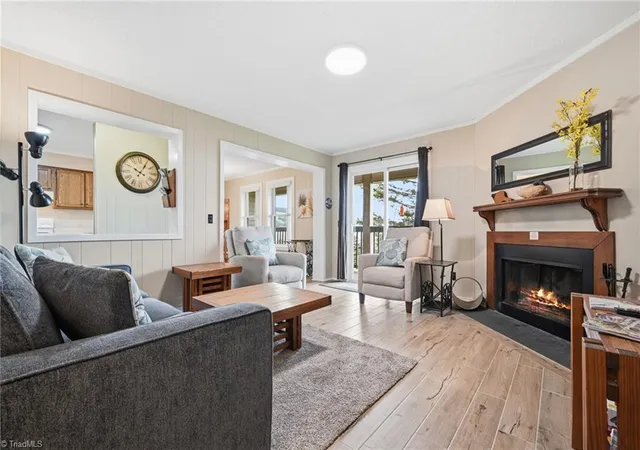 301-pinnacle-inn-rd-2116-beech-mountain-nc-28604/hzid_76fe98ab