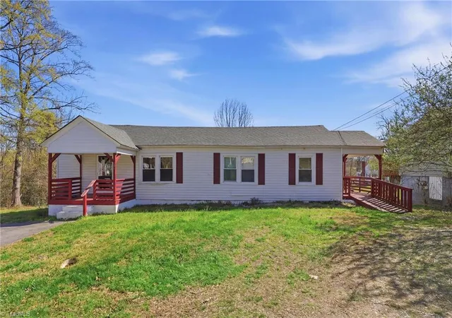 101-bitting-ave-mount-airy-nc-27030/hzid_dfb16203