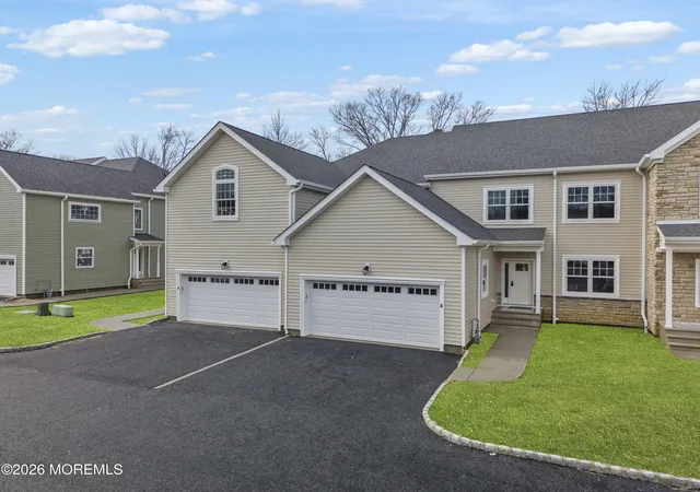 14-remington-ct-farmingdale-nj-07727/hzid_3a1d800e