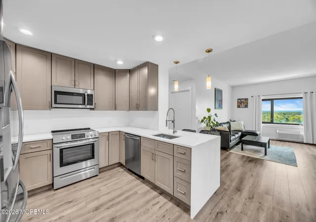 1-carriage-city-plz-1620-rahway-nj-07065/hzid_c0664810