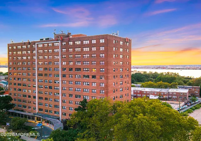1225-kennedy-blvd-10j-bayonne-nj-07002/hzid_a520275b
