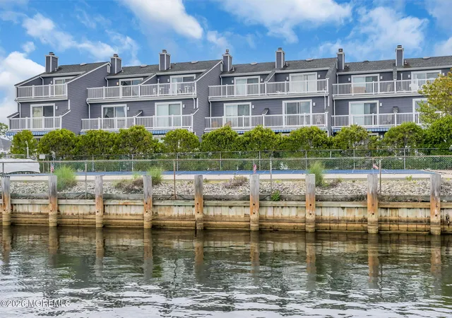2410-sylvan-dr-2-point-pleasant-boro-nj-08742/hzid_63946f82