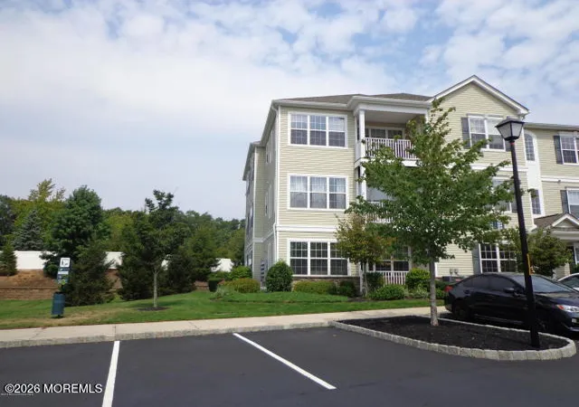 311-mill-pond-wy-eatontown-nj-07724/hzid_18774600