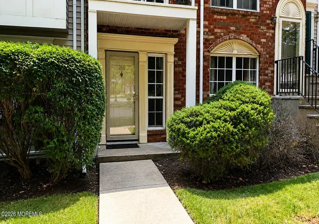 216-sapphire-ln-franklin-park-nj-08823/hzid_6d204613