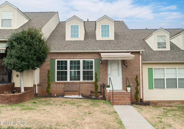 1733-colony-sq-ct-maryville-tn-37801/hzid_0ca21037