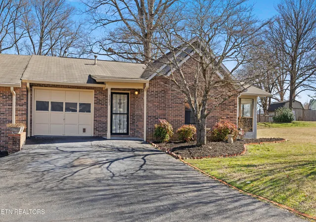 1231-karina-cir-maryville-tn-37804/hzid_13ed57fd