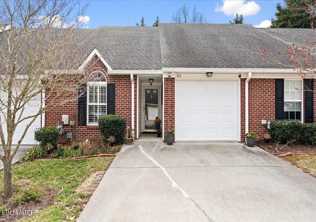 572-brookshire-way-knoxville-tn-37923/hzid_997e36e5