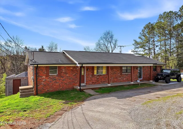 8732-gleason-dr-knoxville-tn-37923/hzid_bf7552d1