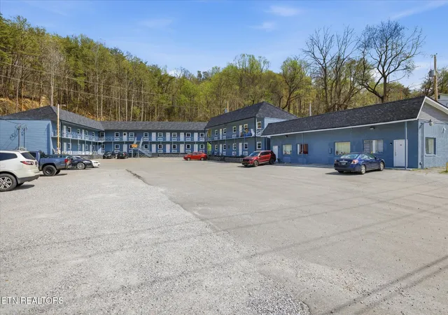 281-john-mcghee-blvd-caryville-tn-37714/hzid_5e72a012