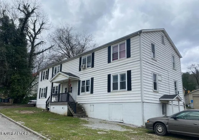 725-chilhowee-st-harriman-tn-37748/hzid_6b7c5a11