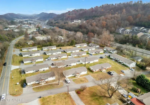 dutch-valley-dr-knoxville-tn-37918/hzid_cb269f5a
