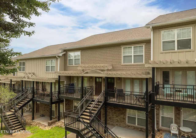 3950-cherokee-woods-way-knoxville-tn-37920/hzid_89bd5b5f