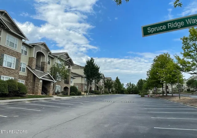 3720-spruce-ridge-way-2224-knoxville-tn-37920/hzid_0bcc0818