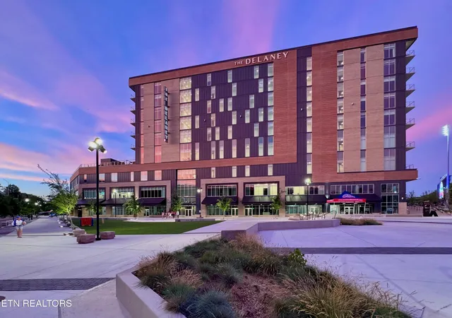 122-stadium-wy-916-knoxville-tn-37915/hzid_4978439b