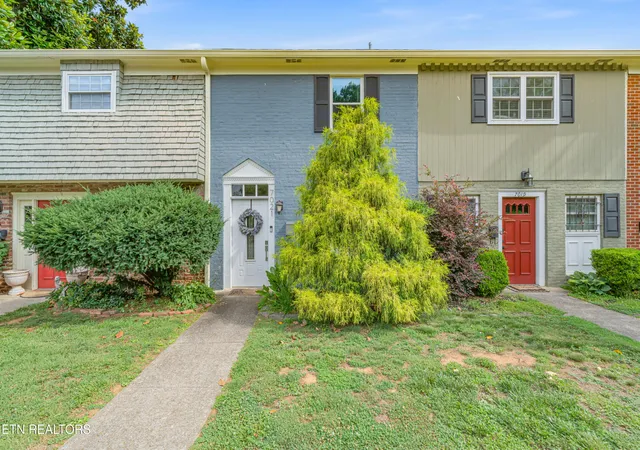 7021-traditional-dr-knoxville-tn-37909/hzid_adc515ff