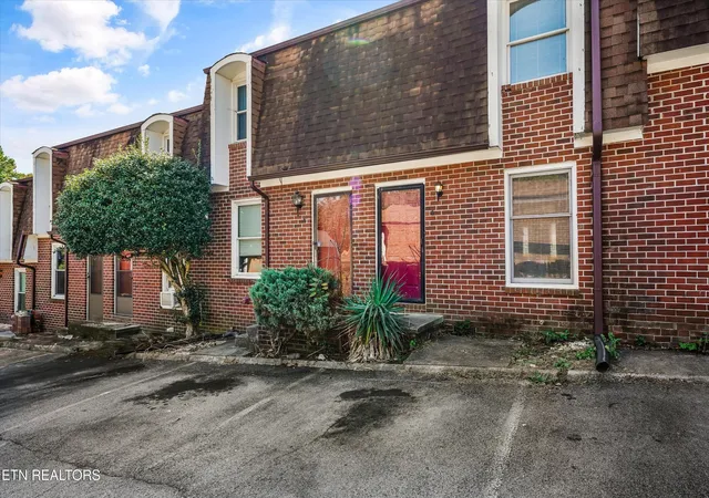 942-piney-grv-church-rd-c-4-knoxville-tn-37909/hzid_aaff2817