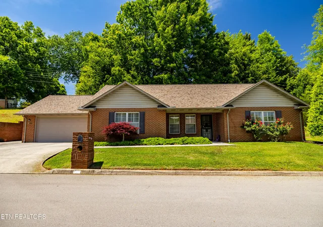 170-manchester-dr-maryville-tn-37803/hzid_a4d973e9