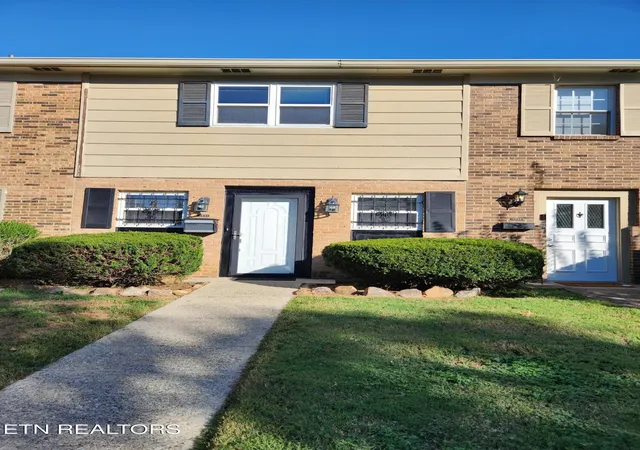 7041-traditional-dr-knoxville-tn-37909/hzid_e570d2ca
