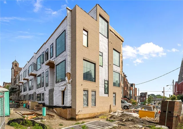 230-44th-street-lawrenceville-pa-15201/hzid_3bc90ed3