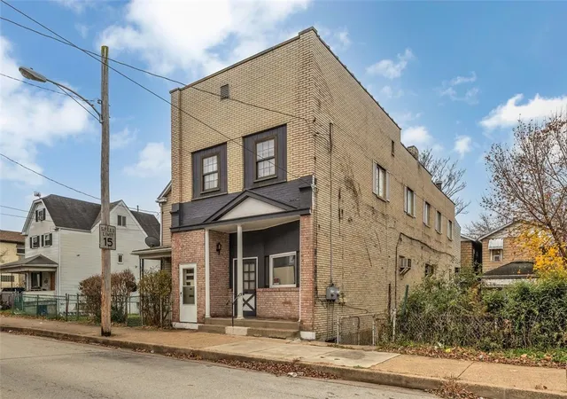 1421-5th-avenue-new-kensington-pa-15068/hzid_927b3200