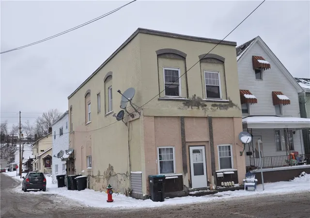 701-east-2nd-tarentum-pa-15084/hzid_991d1bd7