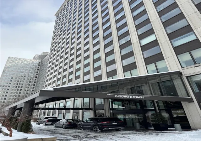 320-fort-duquesne-blvd-19h-downtown-pgh-pa-15222/hzid_0eafcd69
