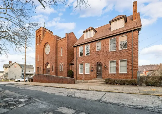 105-s-5th-street-duquesne-pa-15110/hzid_822b0fef