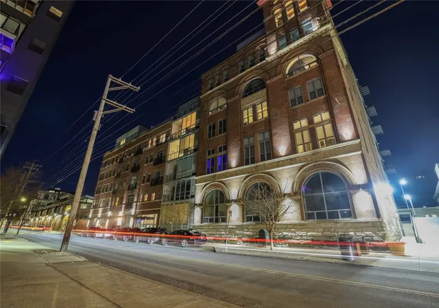 2434-smallman-street-119-downtown-pgh-pa-15222/hzid_6cf03e77