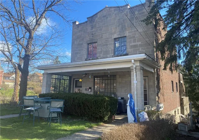2736-middletown-rd-pittsburgh-pa-15205/hzid_7f3eafe8