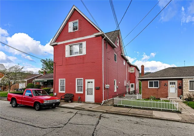 222-adrian-ave-trafford-pa-15085/hzid_7a4c9898