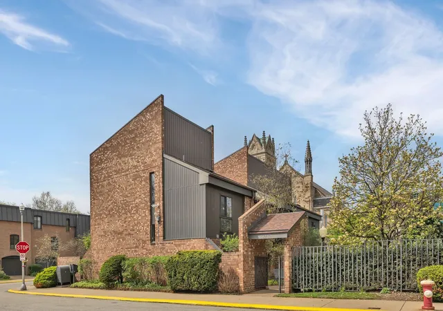 50-foster-sq-pittsburgh-pa-15212/hzid_12bc10f4