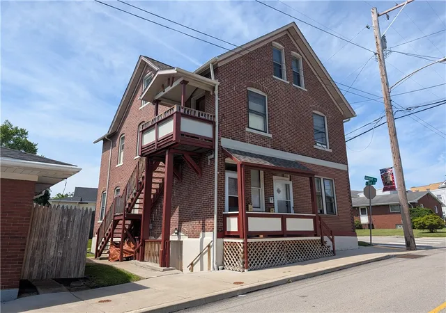 105-depot-st-youngwood-pa-15697/hzid_e3c82fed