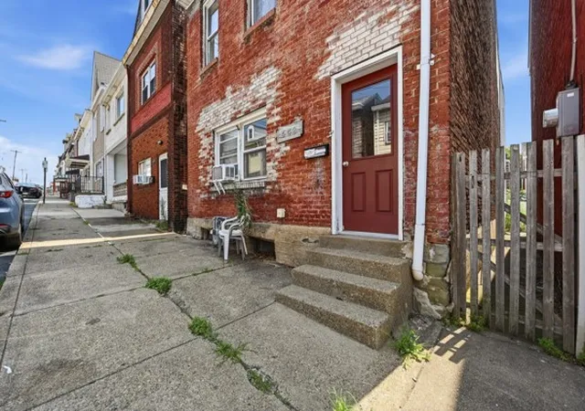 443-cedarville-st-bloomfield-pa-15224/hzid_bd57273f