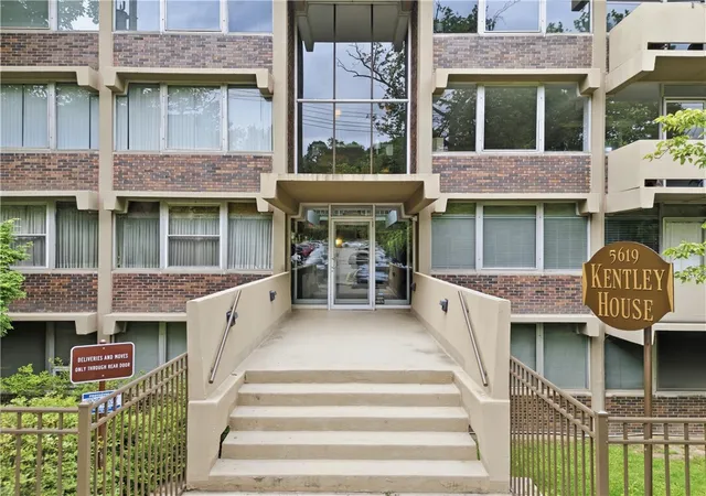 5619-kentucky-ave-202-shadyside-pa-15232/hzid_aba5e4b6