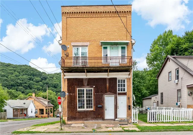1526-2nd-avenue-beaver-falls-pa-15010/hzid_19e25ae2
