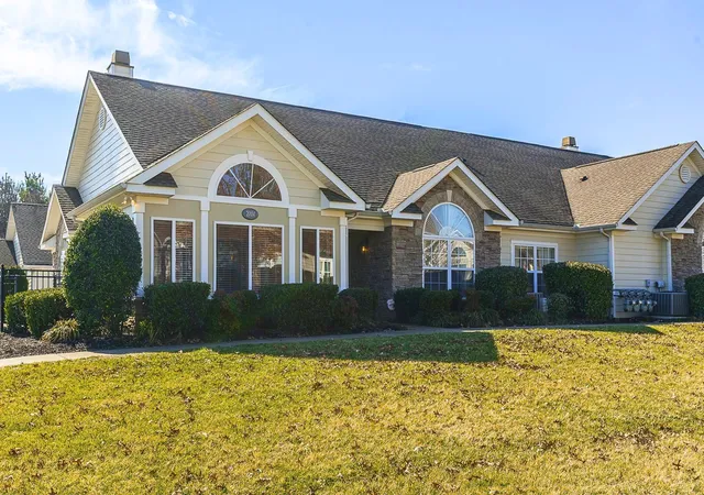 825-browns-ln-2004-gallatin-tn-37066/hzid_c75377b4
