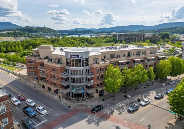 4-cherokee-boulevard-326-chattanooga-tn-37405/hzid_b0fcbcfc