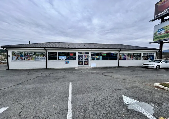 208-e-walnut-ave-dalton-ga-30721/hzid_796e2cf1