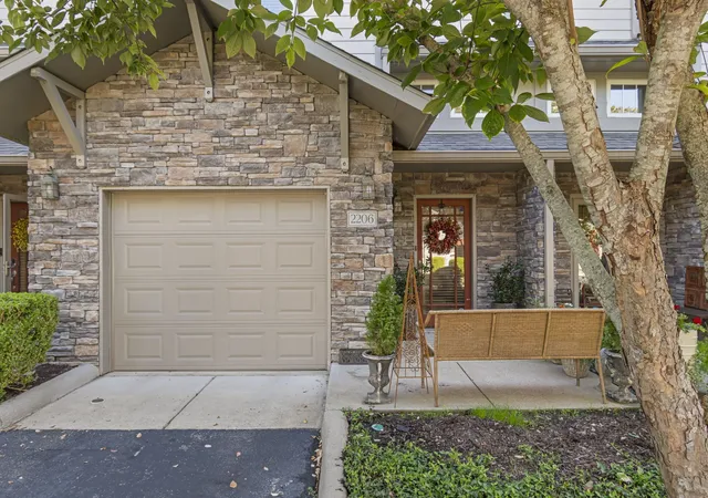 320-old-hickory-blvd-2206-nashville-tn-37221/hzid_8a274307