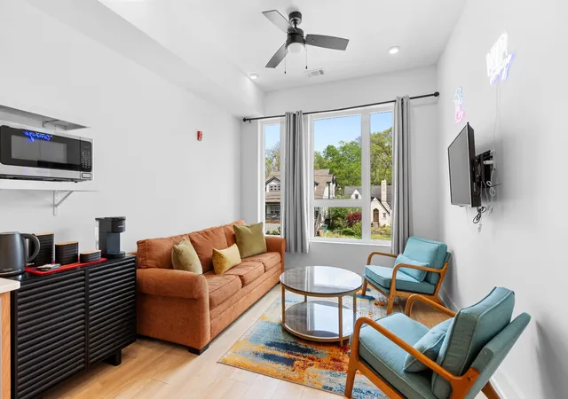 1310-lischey-ave-203-nashville-tn-37207/hzid_b0ccbc7d