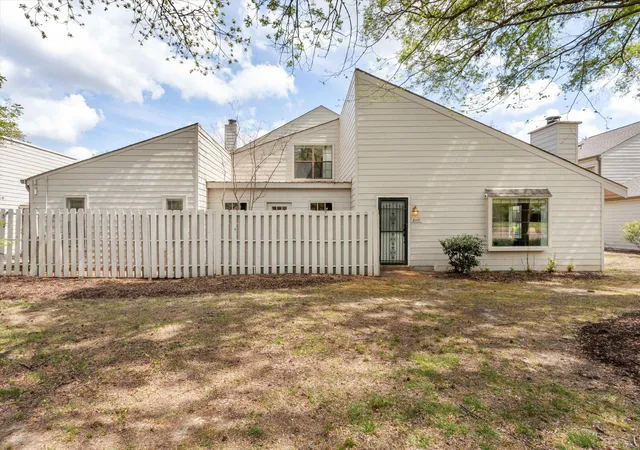 8117-mistywood-ln-9-memphis-tn-38138/hzid_121ba332