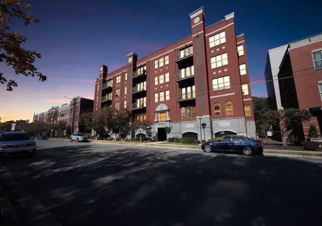 702-wedgewood-park-206-nashville-tn-37203/hzid_cb286aab