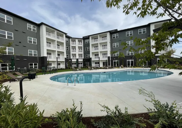 1540-lebanon-pike-406-nashville-tn-37210/hzid_7f179989