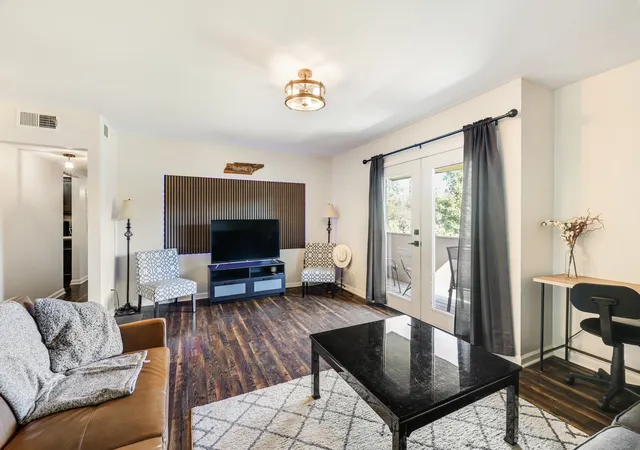 515-basswood-ave-25-nashville-tn-37209/hzid_2d8e0b79