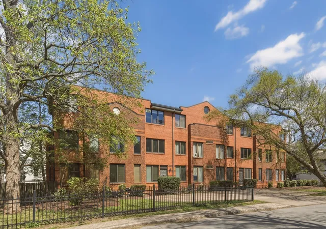2110-portland-ave-303-nashville-tn-37212/hzid_49b7b462