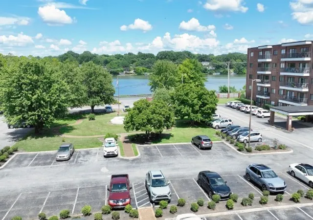 200-sanders-ferry-rd-2408-hendersonville-tn-37075/hzid_7454c8db