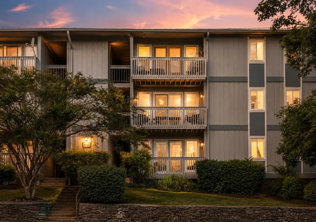 21-vaughns-gap-rd-91-nashville-tn-37205/hzid_d032b337