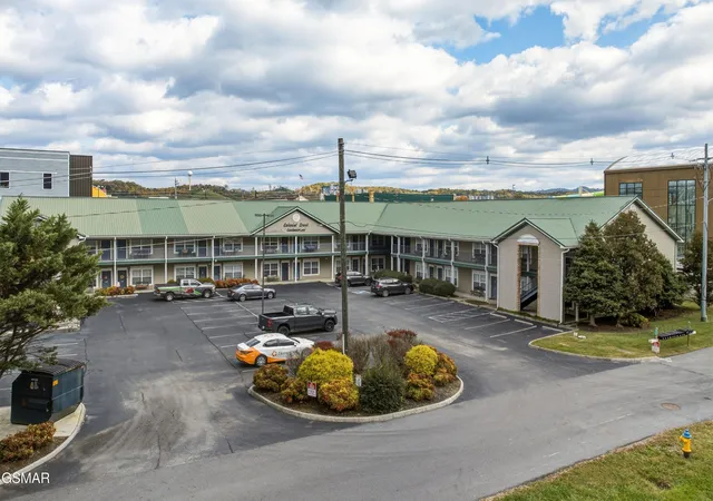 2743-colonial-dr-apt-205-pigeon-forge-tn-37863/hzid_e371cf7d