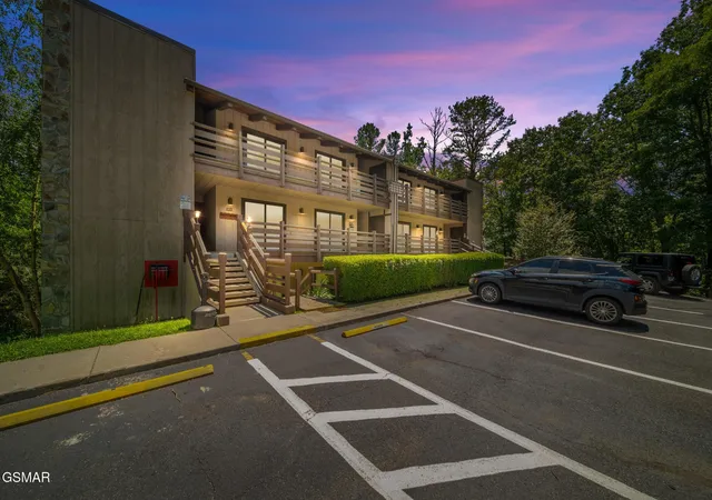 1081-cove-road-apt-1011-sevierville-tn-37876/hzid_2ec04b9a