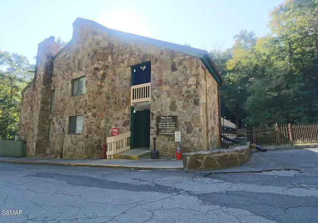 1435-wiley-oakley-dr-apt-158-gatlinburg-tn-37738/hzid_926b3601